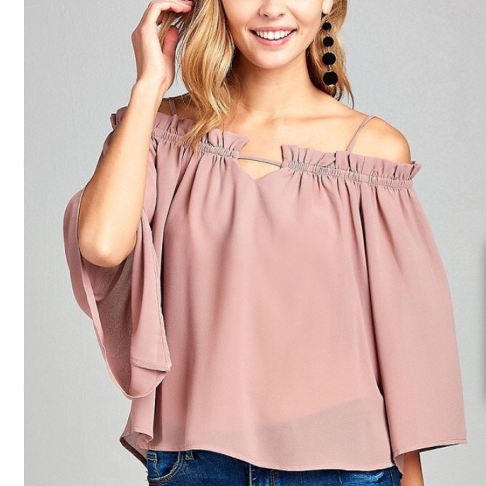 Mauve bell sleeve open shoulder top.